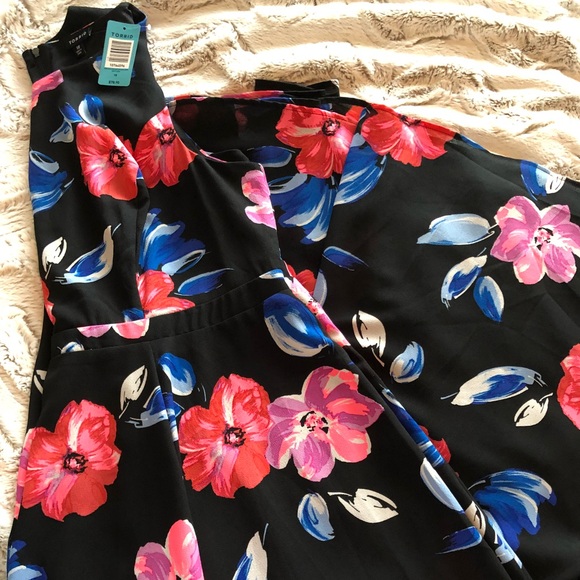 torrid Dresses & Skirts - TORRID Floral Maxi Dress